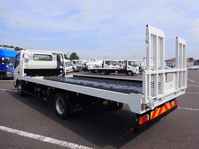 トヨタダイナキャリアカー小型（2t・3t）[写真04]