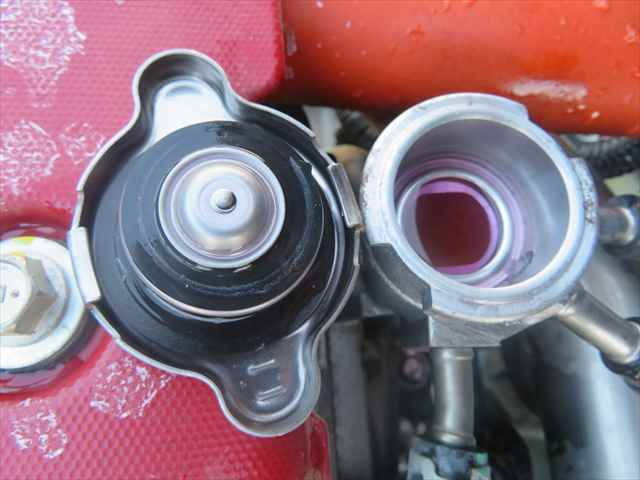 日野デュトロ平ボディ小型（2t・3t）[写真10]