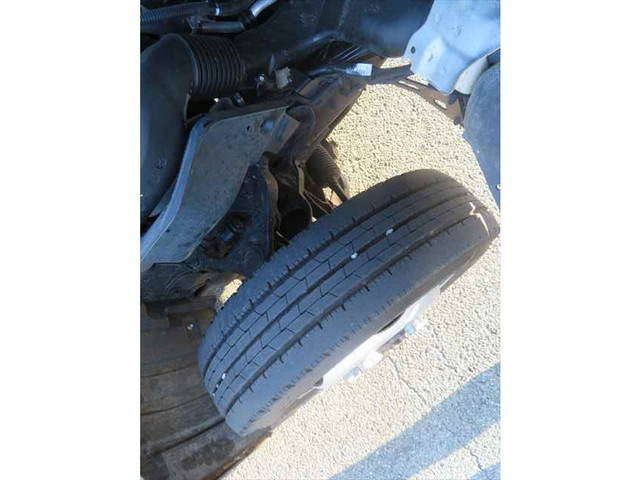 日野デュトロ平ボディ小型（2t・3t）[写真13]