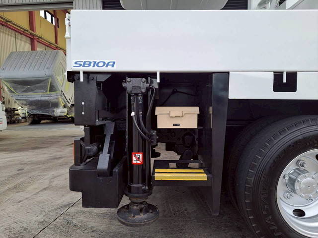 いすゞエルフ高所作業車小型（2t・3t）[写真25]