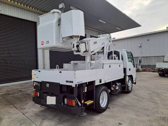 いすゞエルフ高所作業車小型（2t・3t）[写真04]