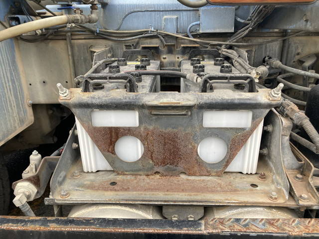 日野プロフィアミキサー車（コンクリートミキサー）大型（10t）[写真24]