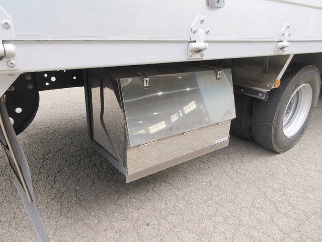 日野レンジャーアルミウイング中型（4t）[写真14]