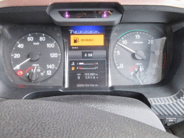 日野レンジャーアルミウイング中型（4t）[写真24]