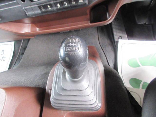 日野レンジャーアルミウイング中型（4t）[写真25]