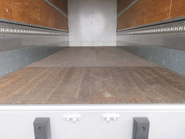 日野レンジャーアルミウイング中型（4t）[写真06]