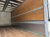 日野レンジャーアルミウイング中型（4t）[写真09]