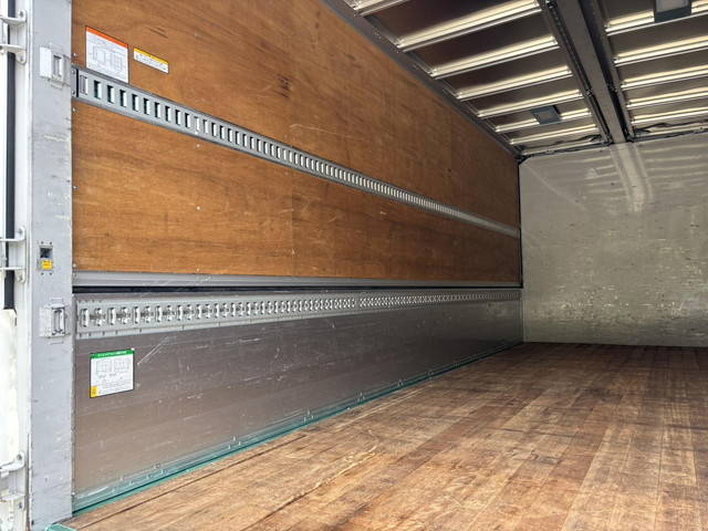 日野レンジャーアルミウイング中型（4t）[写真09]