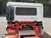 UDトラックスクオン深ダンプ（土砂禁ダンプ）大型（10t）[写真17]