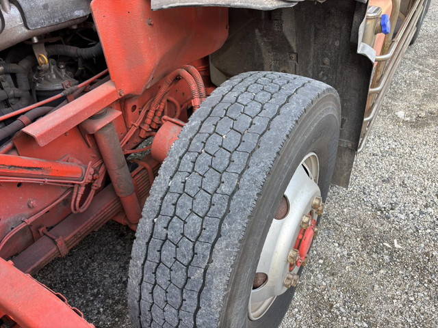 UDトラックスクオン深ダンプ（土砂禁ダンプ）大型（10t）[写真26]