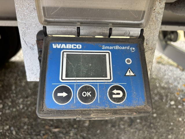 その他のメーカーその他の車種ウイングトレーラー大型（10t）[写真23]