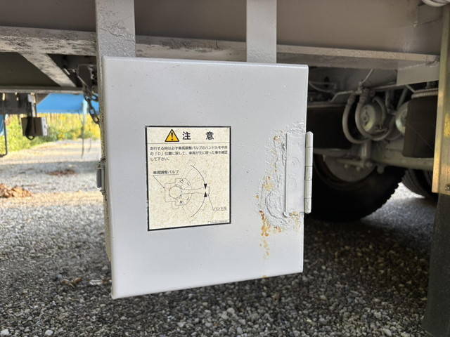 その他のメーカーその他の車種ウイングトレーラー大型（10t）[写真24]