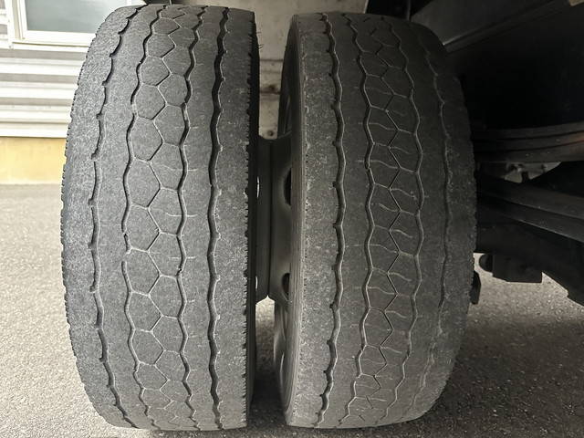 日野デュトロアルミバン小型（2t・3t）[写真10]