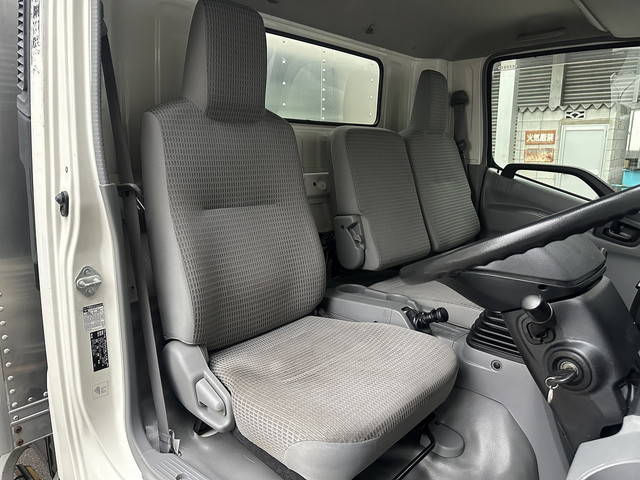 日野デュトロアルミバン小型（2t・3t）[写真11]