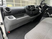 日野デュトロアルミバン小型（2t・3t）[写真15]