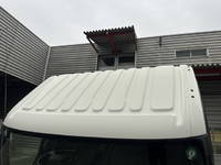 日野デュトロアルミバン小型（2t・3t）[写真16]