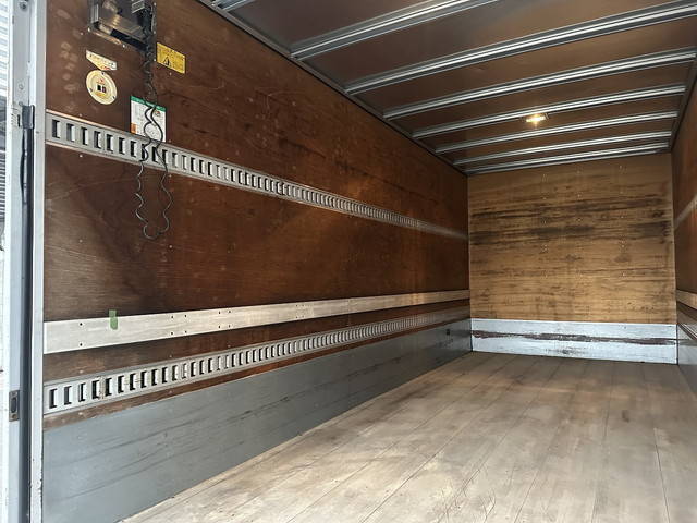 日野デュトロアルミバン小型（2t・3t）[写真18]