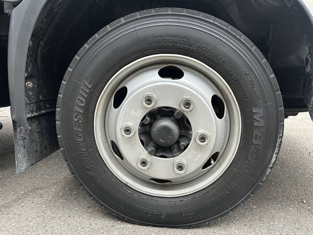 日野デュトロアルミバン小型（2t・3t）[写真28]