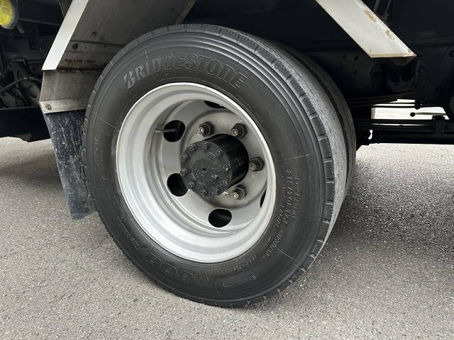 日野デュトロアルミバン小型（2t・3t）[写真29]