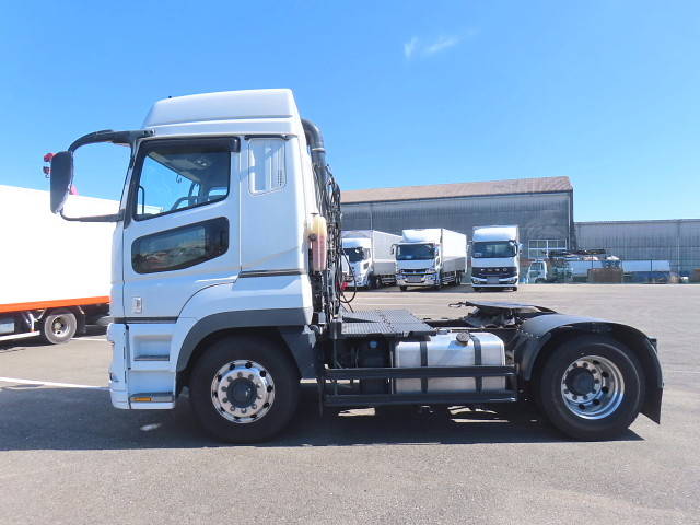 三菱ふそうスーパーグレートトレーラーヘッド（トラクターヘッド）大型（10t）[写真21]