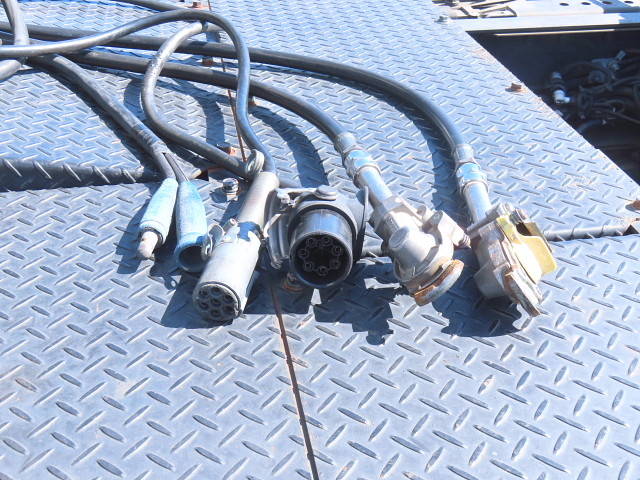 三菱ふそうスーパーグレートトレーラーヘッド（トラクターヘッド）大型（10t）[写真25]