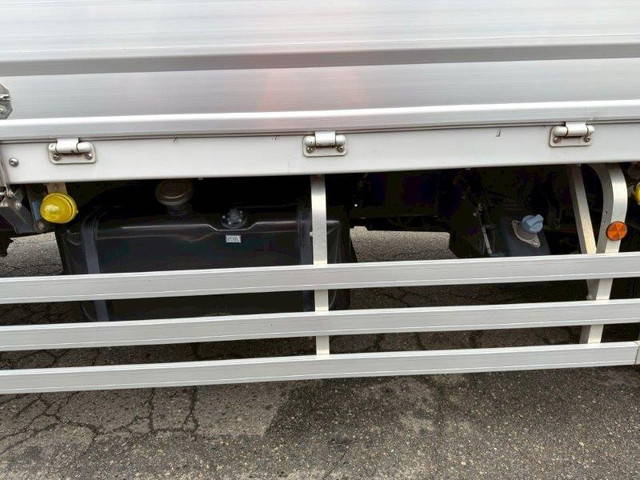 三菱ふそうファイターアルミウイング増トン（6t・8t）[写真14]