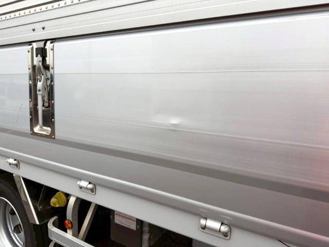 三菱ふそうファイターアルミウイング増トン（6t・8t）[写真15]