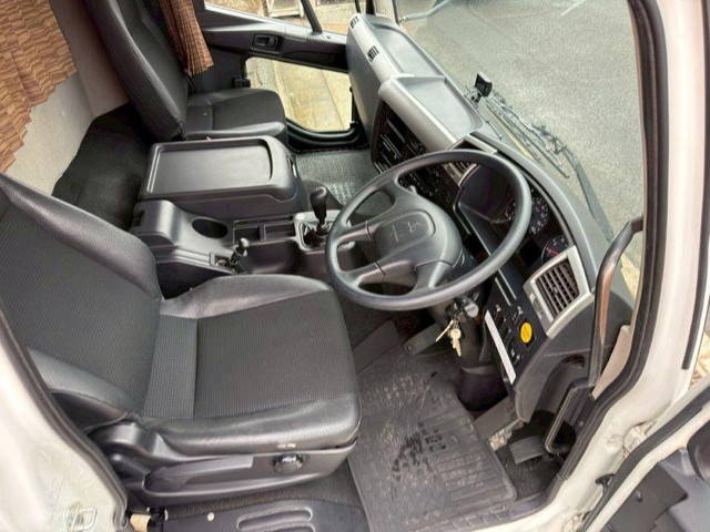 三菱ふそうファイターアルミウイング増トン（6t・8t）[写真24]