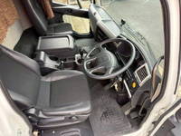 三菱ふそうファイターアルミウイング増トン（6t・8t）[写真25]