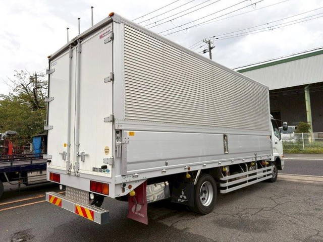 三菱ふそうファイターアルミウイング増トン（6t・8t）[写真04]