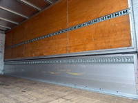 三菱ふそうファイターアルミウイング増トン（6t・8t）[写真10]