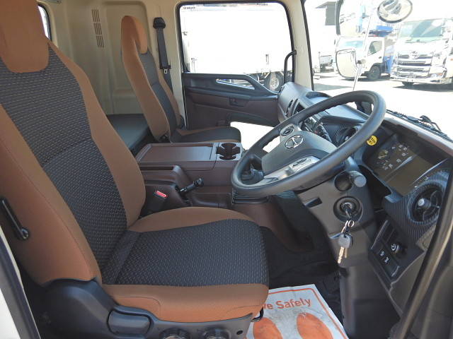 日野レンジャーアルミブロック増トン（6t・8t）[写真19]