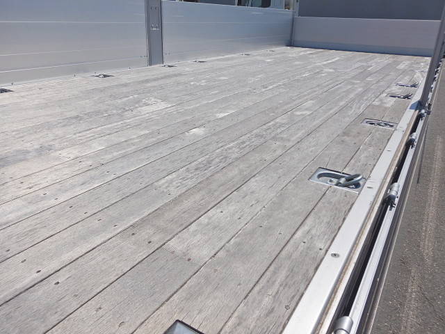 日野レンジャーアルミブロック増トン（6t・8t）[写真29]