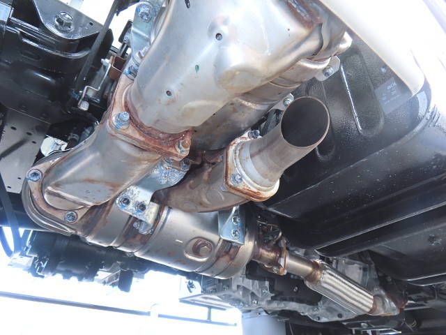 日野デュトロタンク車（タンクローリー）小型（2t・3t）[写真10]