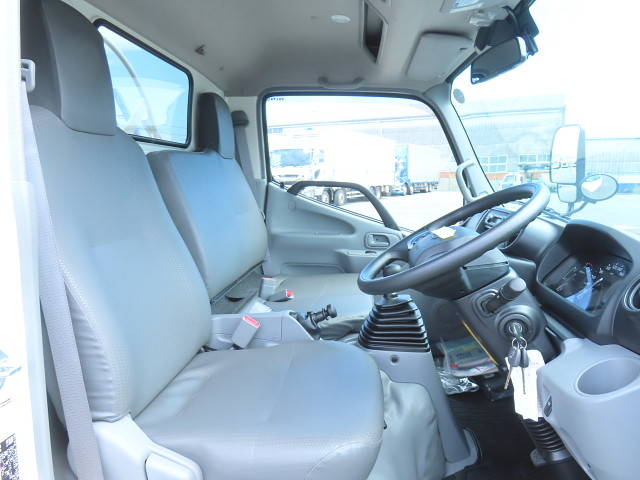 日野デュトロタンク車（タンクローリー）小型（2t・3t）[写真14]