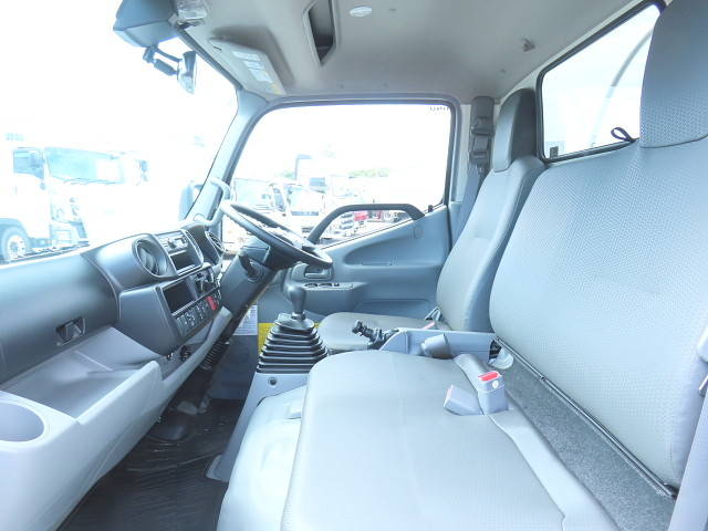 日野デュトロタンク車（タンクローリー）小型（2t・3t）[写真15]