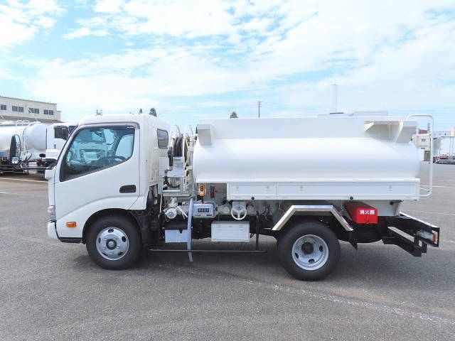 日野デュトロタンク車（タンクローリー）小型（2t・3t）[写真21]