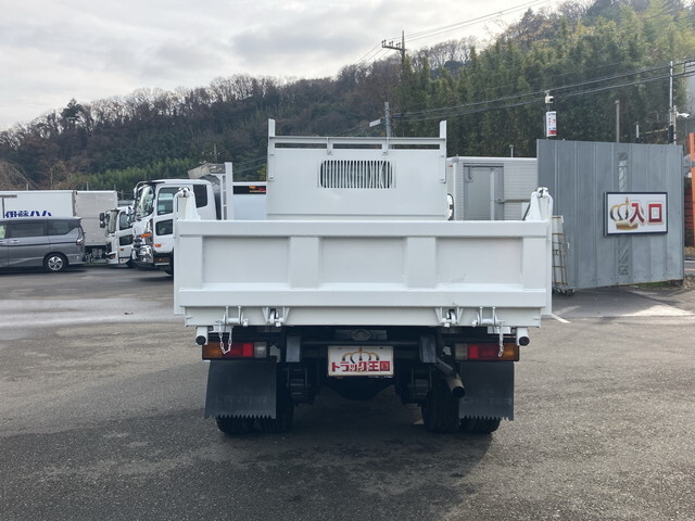 三菱ふそうキャンターダンプ小型（2t・3t）[写真11]