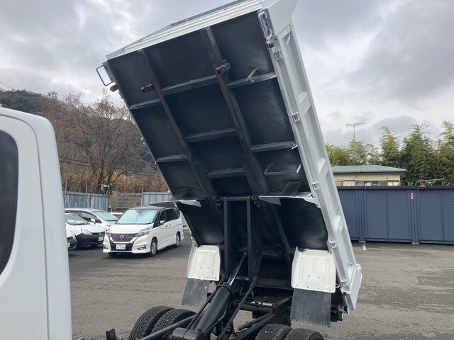 三菱ふそうキャンターダンプ小型（2t・3t）[写真14]