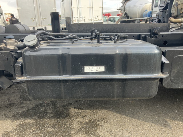 三菱ふそうキャンターダンプ小型（2t・3t）[写真18]