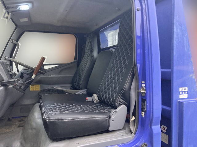 三菱ふそうキャンターダンプ小型（2t・3t）[写真26]