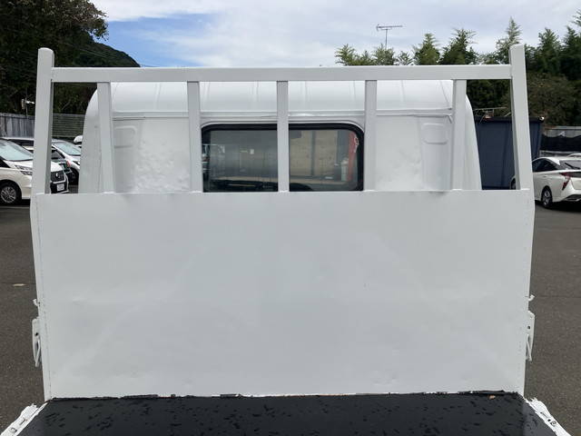 三菱ふそうキャンター平ボディ小型（2t・3t）[写真12]
