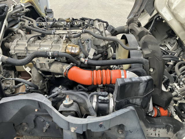 三菱ふそうキャンター平ボディ小型（2t・3t）[写真28]