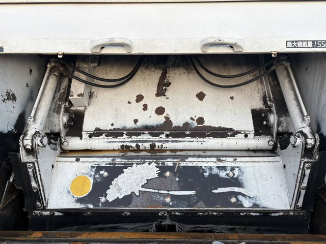 UDトラックスコンドルパッカー車（塵芥車）小型（2t・3t）[写真11]