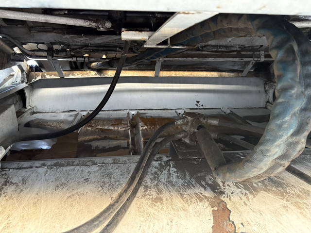 UDトラックスコンドルパッカー車（塵芥車）小型（2t・3t）[写真14]