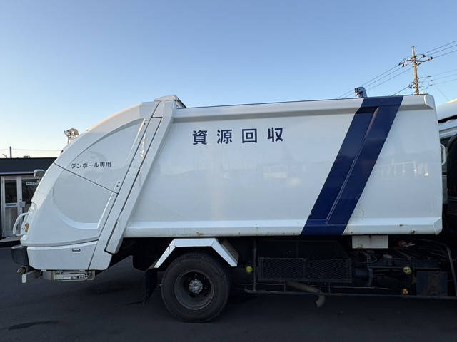 UDトラックスコンドルパッカー車（塵芥車）小型（2t・3t）[写真06]
