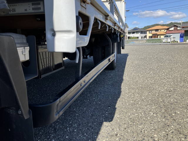 いすゞエルフ平ボディ小型（2t・3t）[写真21]