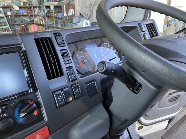 いすゞエルフ平ボディ小型（2t・3t）[写真37]