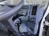 いすゞエルフ平ボディ小型（2t・3t）[写真38]