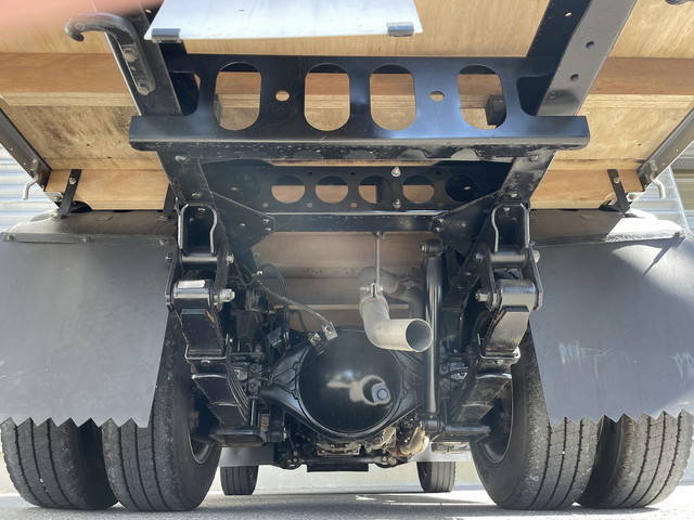 日産アトラス平ボディ小型（2t・3t）[写真10]